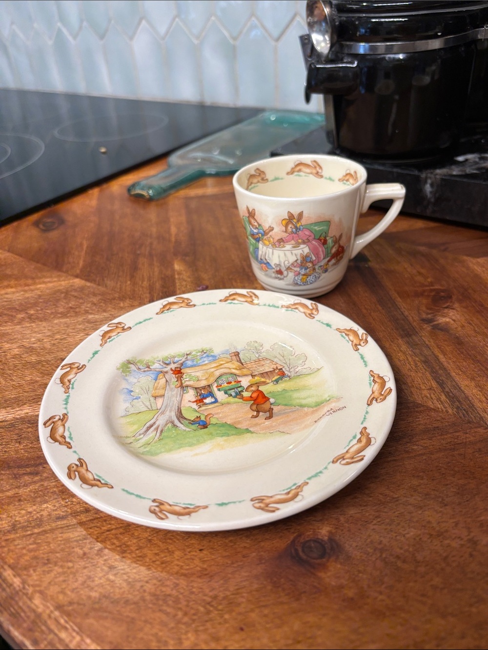Royal Doulton Children's Bunnykins Tea Cup and Plate Set